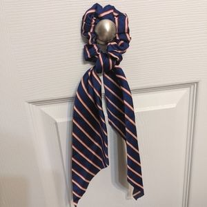 Red white and blue stripe scrunchie scarf